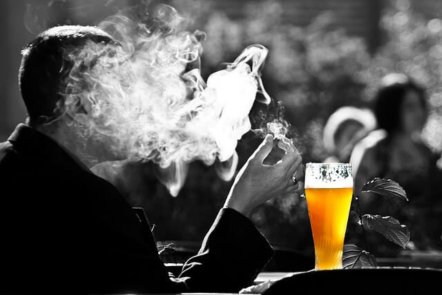 man-smoking-pixabay
